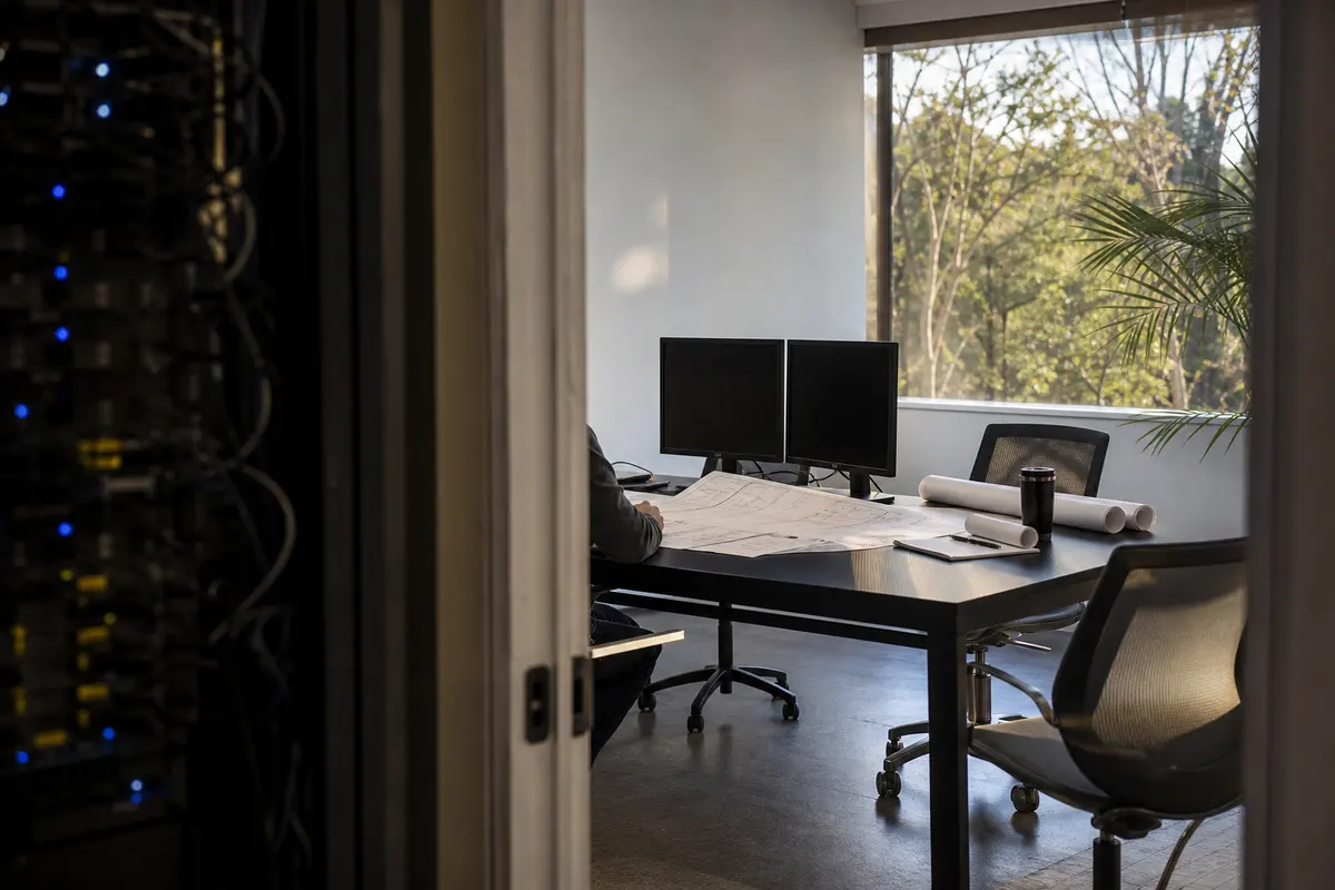 Editorial platform planning scene for Custom Software in Waldorf, Maryland