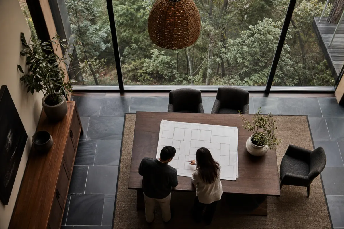 Editorial marketing planning scene for AI SEO in Eastham, Massachusetts
