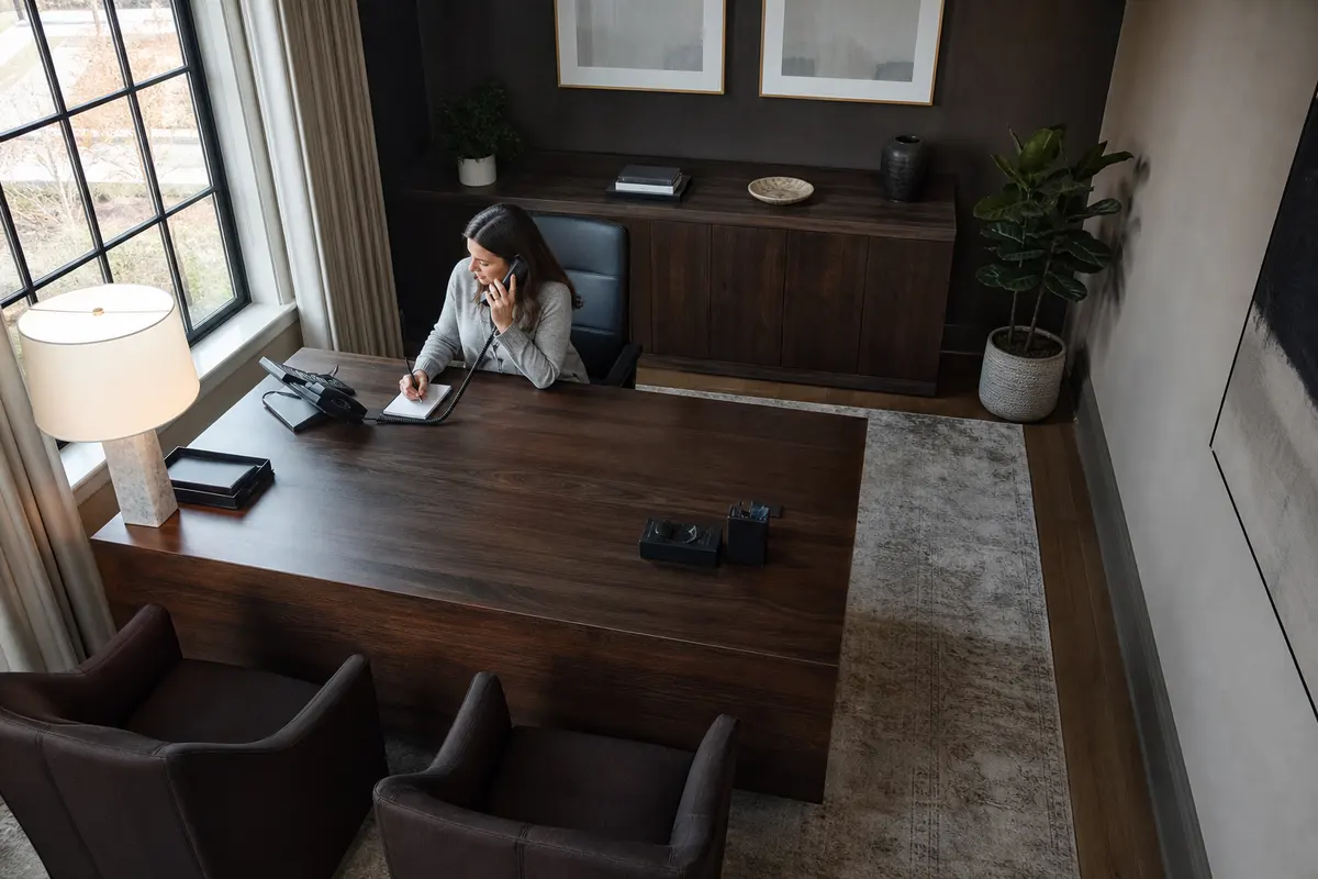 Editorial intake planning scene for AI Answering in Saddle Brook, New Jersey