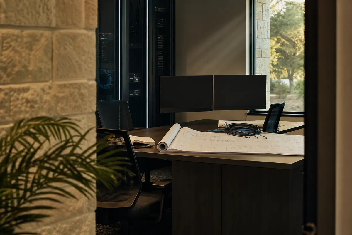 Editorial platform planning scene for Custom Software in Universal City, Texas